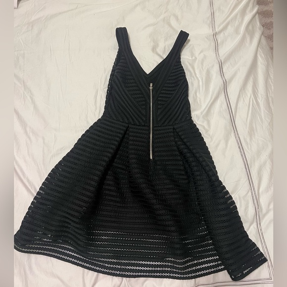 Perfect little black dress - Picture 2 of 3